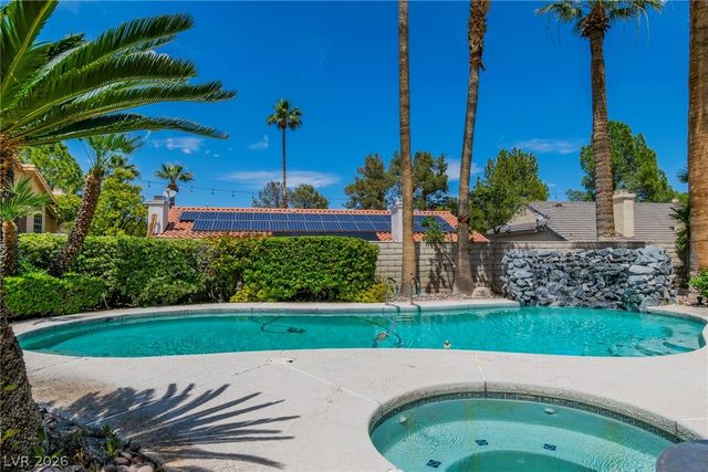 9504 Treasure Beach Court, Las Vegas, NV 89117