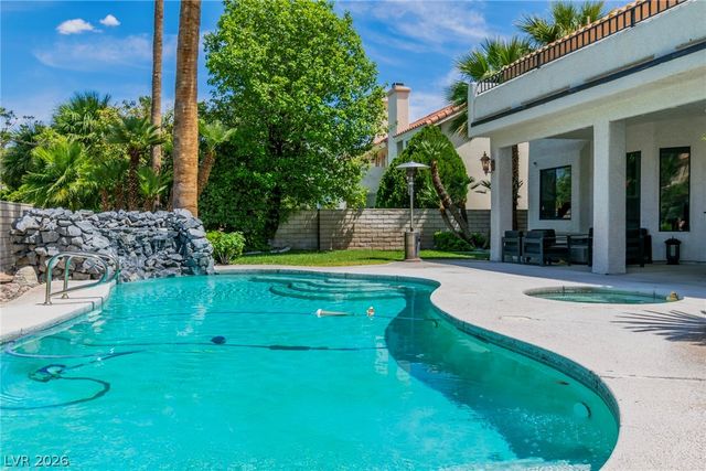 9504 Treasure Beach Court, Las Vegas, NV 89117