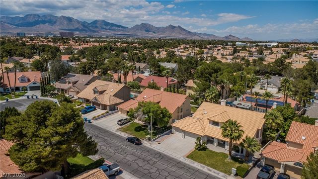 9504 Treasure Beach Court, Las Vegas, NV 89117