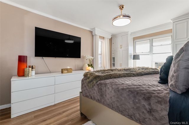 83-33 Austin Street 3D, Kew Gardens, NY 11415