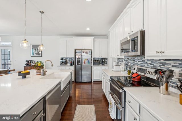 991 COASTAL AVE, Stafford, VA 22554