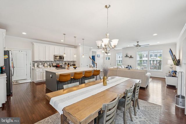 991 COASTAL AVE, Stafford, VA 22554