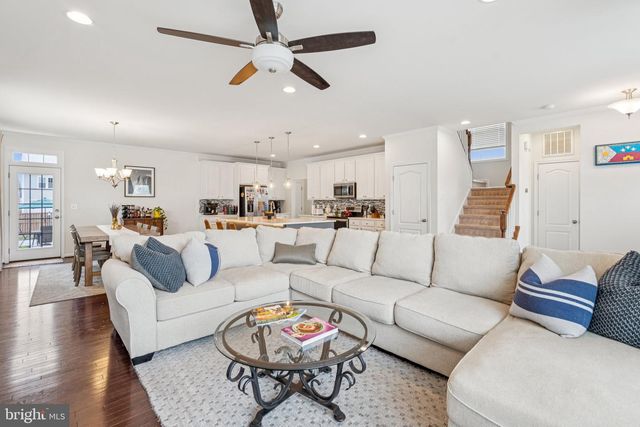 991 COASTAL AVE, Stafford, VA 22554