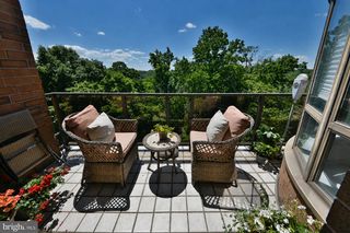 100 BREYER DR #6-C, Elkins Park, PA 19027