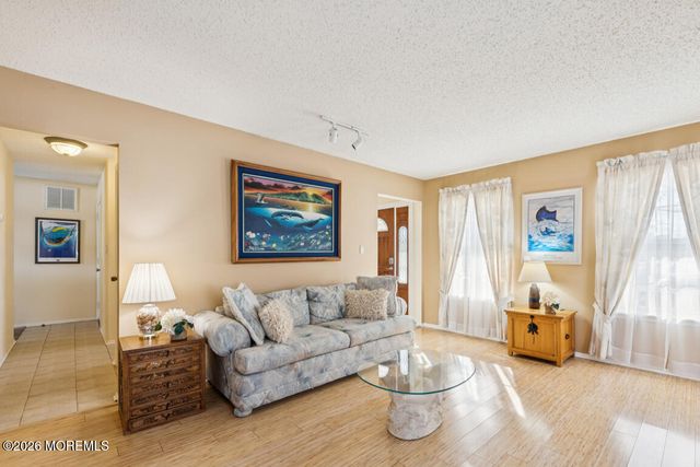 118 Solar Drive, Brick, NJ 08724