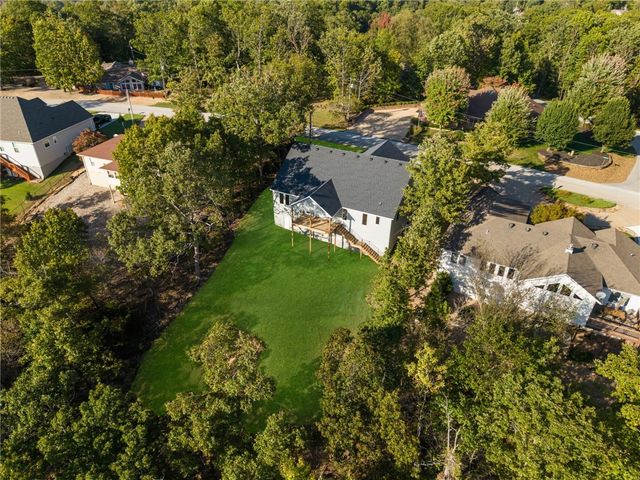 31 Cullen Hills Drive, Bella Vista, AR 72715