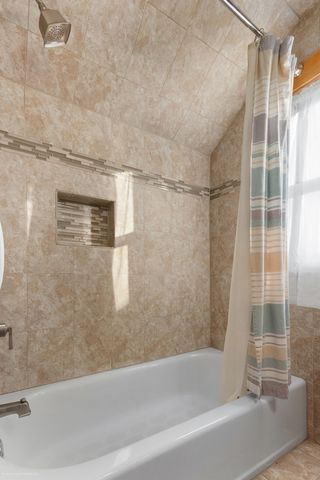 3107 S Wenonah Avenue, Berwyn, IL 60402