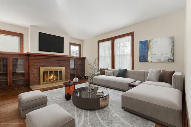 3107 S Wenonah Avenue, Berwyn, IL 60402