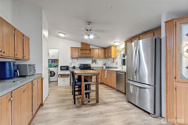 1112 106th St Ct E, Tacoma, WA 98445