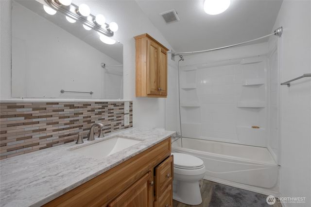 1112 106th St Ct E, Tacoma, WA 98445