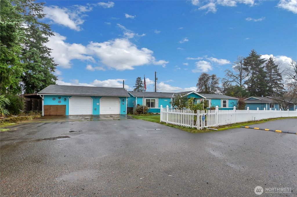 1112 106th St Ct E, Tacoma, WA 98445