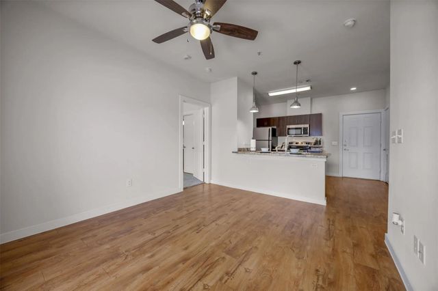 6725 Circle South RD B-1257, Austin, TX 78745