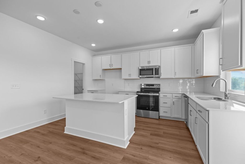 2436 Hamilton Lane, Lebanon, TN 37087