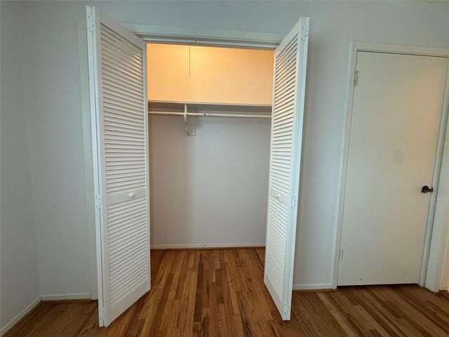 1801 Cortlandt Street 17, Houston, TX 77008