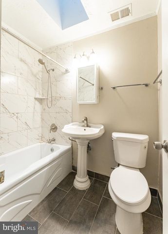 7700 GREENLEAF RD, Hyattsville, MD 20785