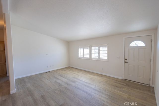 23301 Ridge Route 24, Laguna Hills, CA 92653