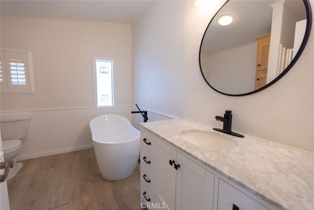 23301 Ridge Route 24, Laguna Hills, CA 92653
