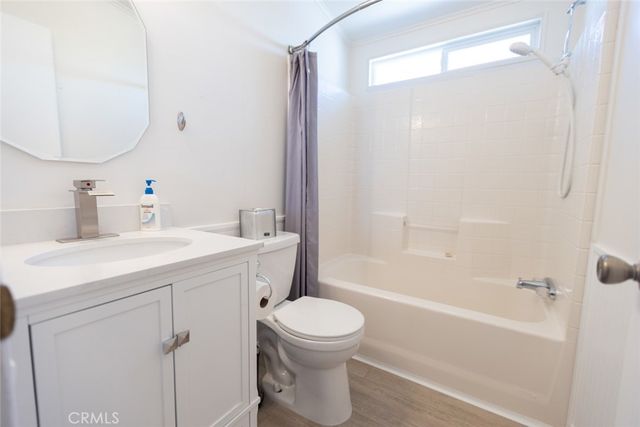 23301 Ridge Route 24, Laguna Hills, CA 92653