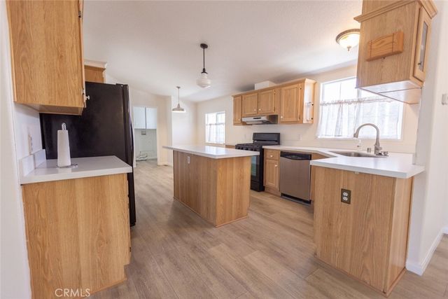 23301 Ridge Route 24, Laguna Hills, CA 92653