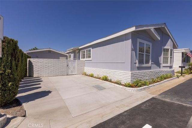 23301 Ridge Route 24, Laguna Hills, CA 92653