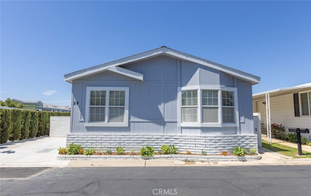 23301 Ridge Route 24, Laguna Hills, CA 92653 — photo 2