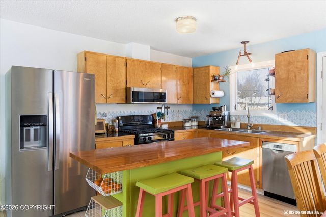 1051 E 26th Avenue, Anchorage, AK 99508