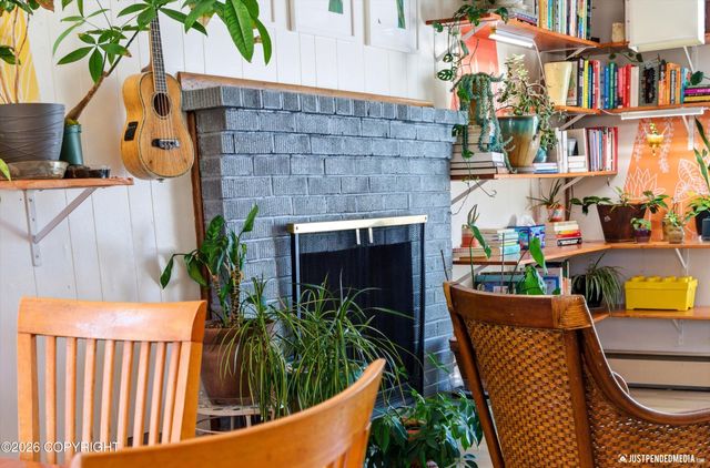 1051 E 26th Avenue, Anchorage, AK 99508