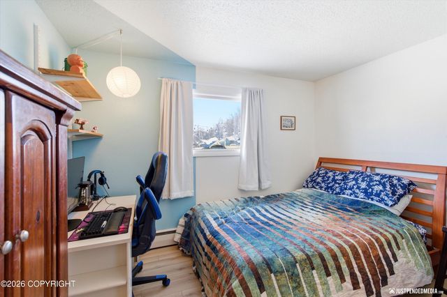 1051 E 26th Avenue, Anchorage, AK 99508