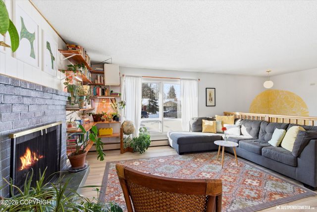 1051 E 26th Avenue, Anchorage, AK 99508