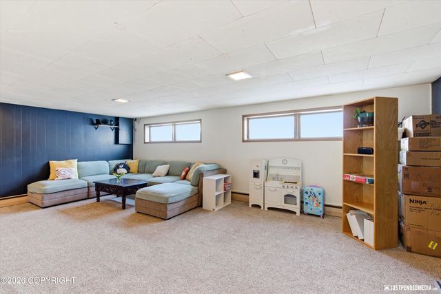 1051 E 26th Avenue, Anchorage, AK 99508