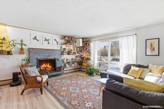 1051 E 26th Avenue, Anchorage, AK 99508