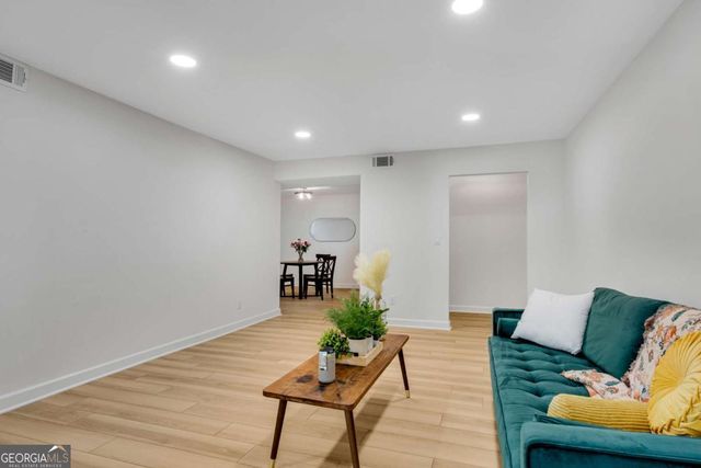 6851 Roswell Road Q16, Atlanta, GA 30328