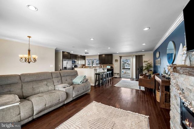 9514 HOLIDAY MANOR RD, Nottingham, MD 21236