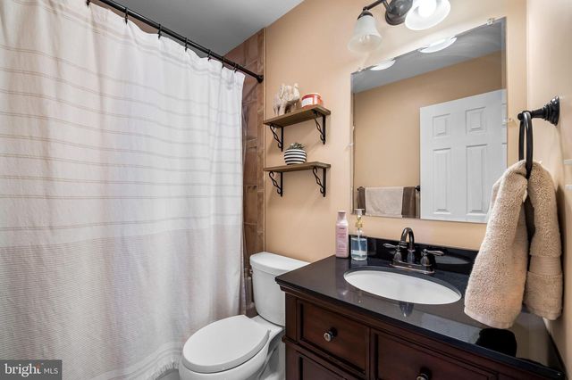 9514 HOLIDAY MANOR RD, Nottingham, MD 21236