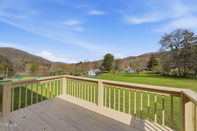419 Cove Creek Road, Roan Mountain, TN 37687
