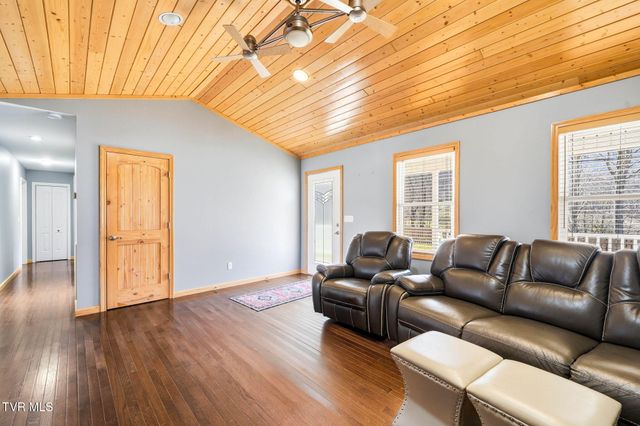 419 Cove Creek Road, Roan Mountain, TN 37687