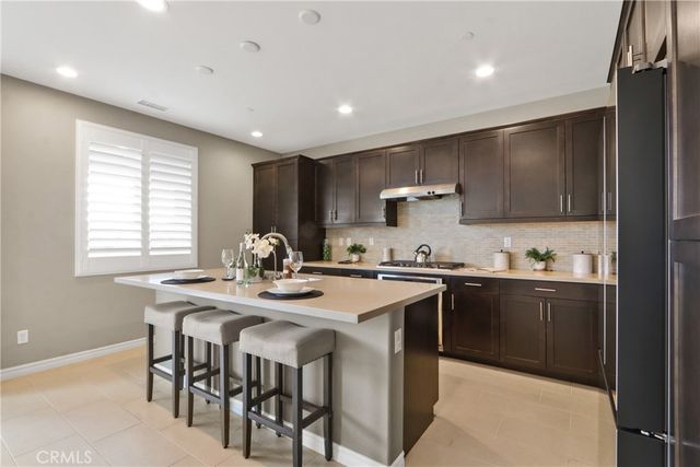 618 S Lakeshore Drive, Anaheim, CA 92806