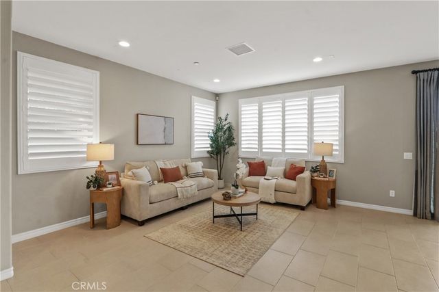 618 S Lakeshore Drive, Anaheim, CA 92806