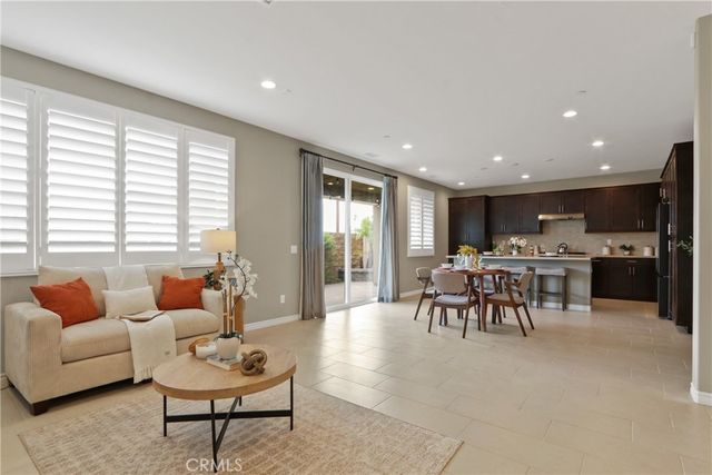 618 S Lakeshore Drive, Anaheim, CA 92806