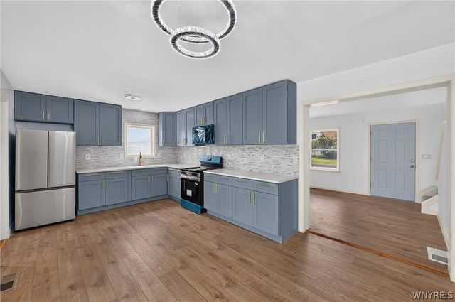 218 Summit Avenue, West Seneca, NY 14224