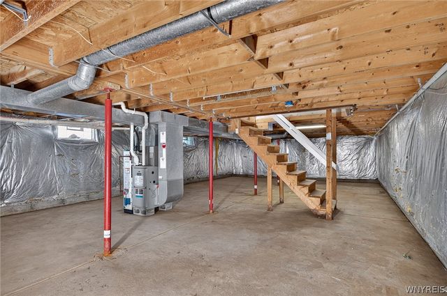 218 Summit Avenue, West Seneca, NY 14224