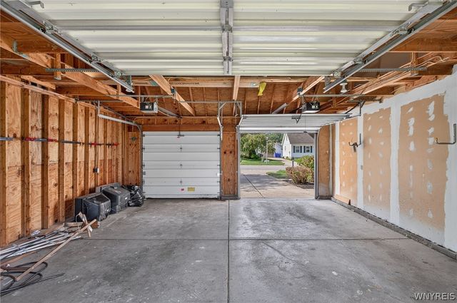 218 Summit Avenue, West Seneca, NY 14224