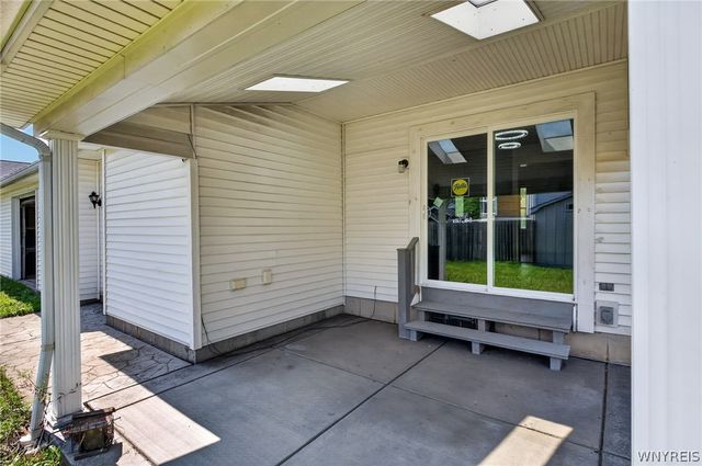 218 Summit Avenue, West Seneca, NY 14224