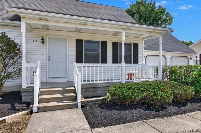 218 Summit Avenue, West Seneca, NY 14224
