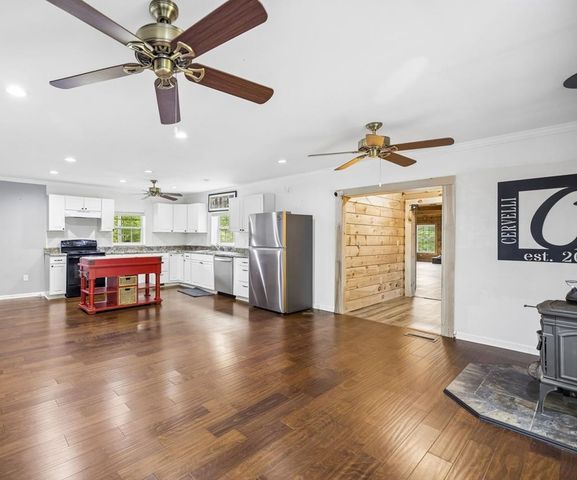 290 Vine Ridge Rd, NE, Crawford, TN 38554