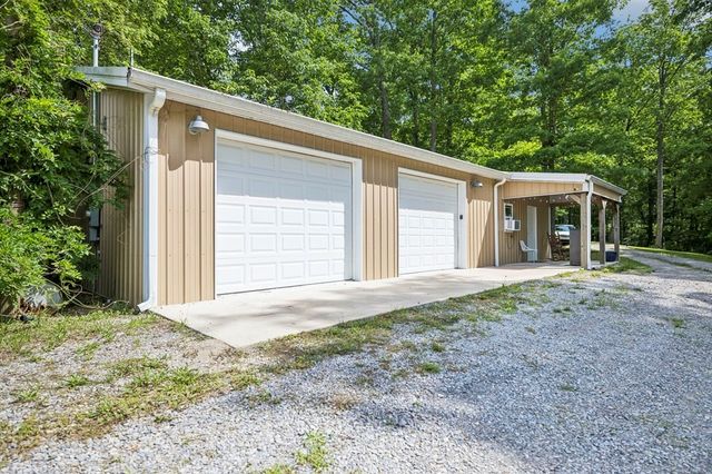 290 Vine Ridge Rd, NE, Crawford, TN 38554
