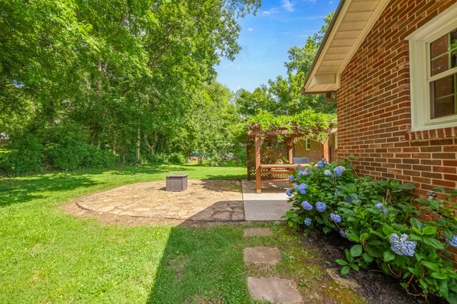 116 Skyview Dr, Columbia, TN 38401