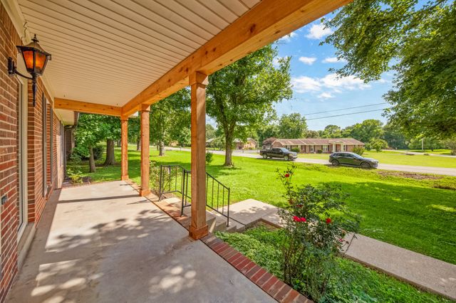 116 Skyview Dr, Columbia, TN 38401