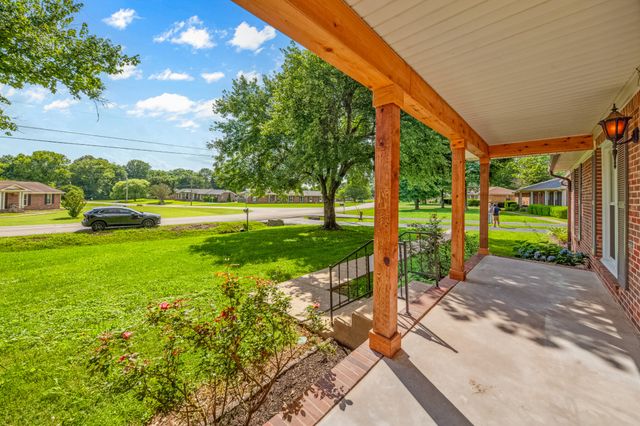 116 Skyview Dr, Columbia, TN 38401