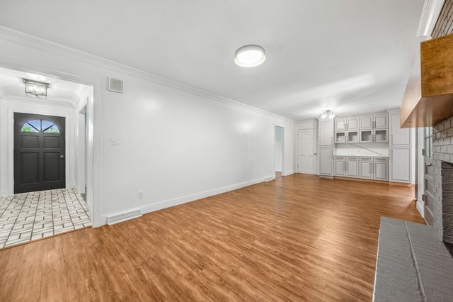 116 Skyview Dr, Columbia, TN 38401